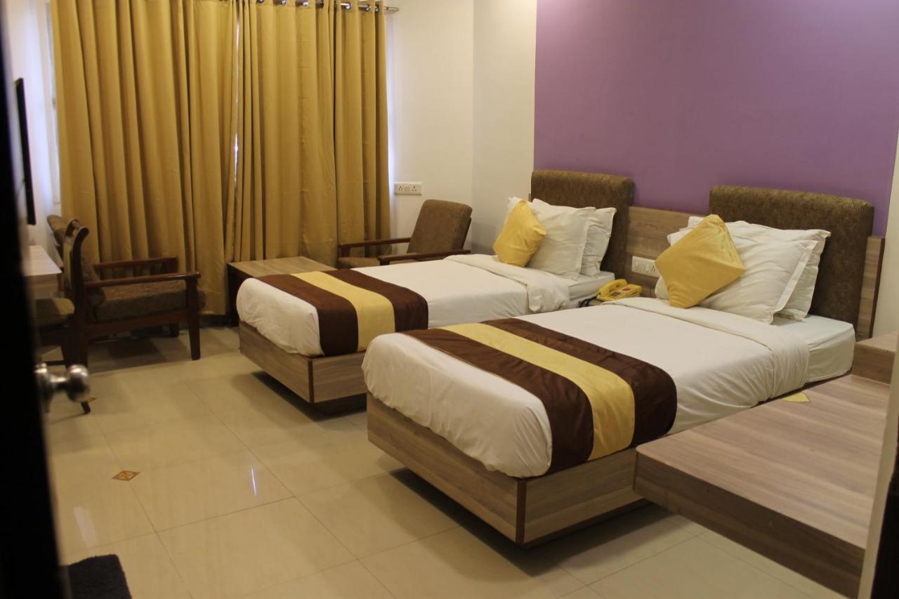 Hotel Collection O 17189 Kanak Ashram Road Ahmedabad
